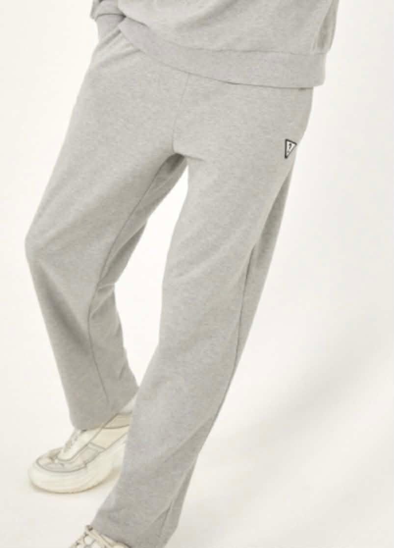 QUẦN NỈ SUÔNG GU.ESS BASIC LOGO THÊU 7926