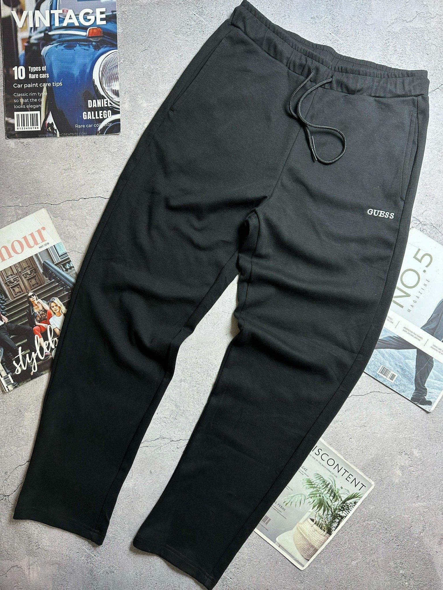 QUẦN NỈ SUÔNG GU.ESS BASIC LOGO THÊU 7926