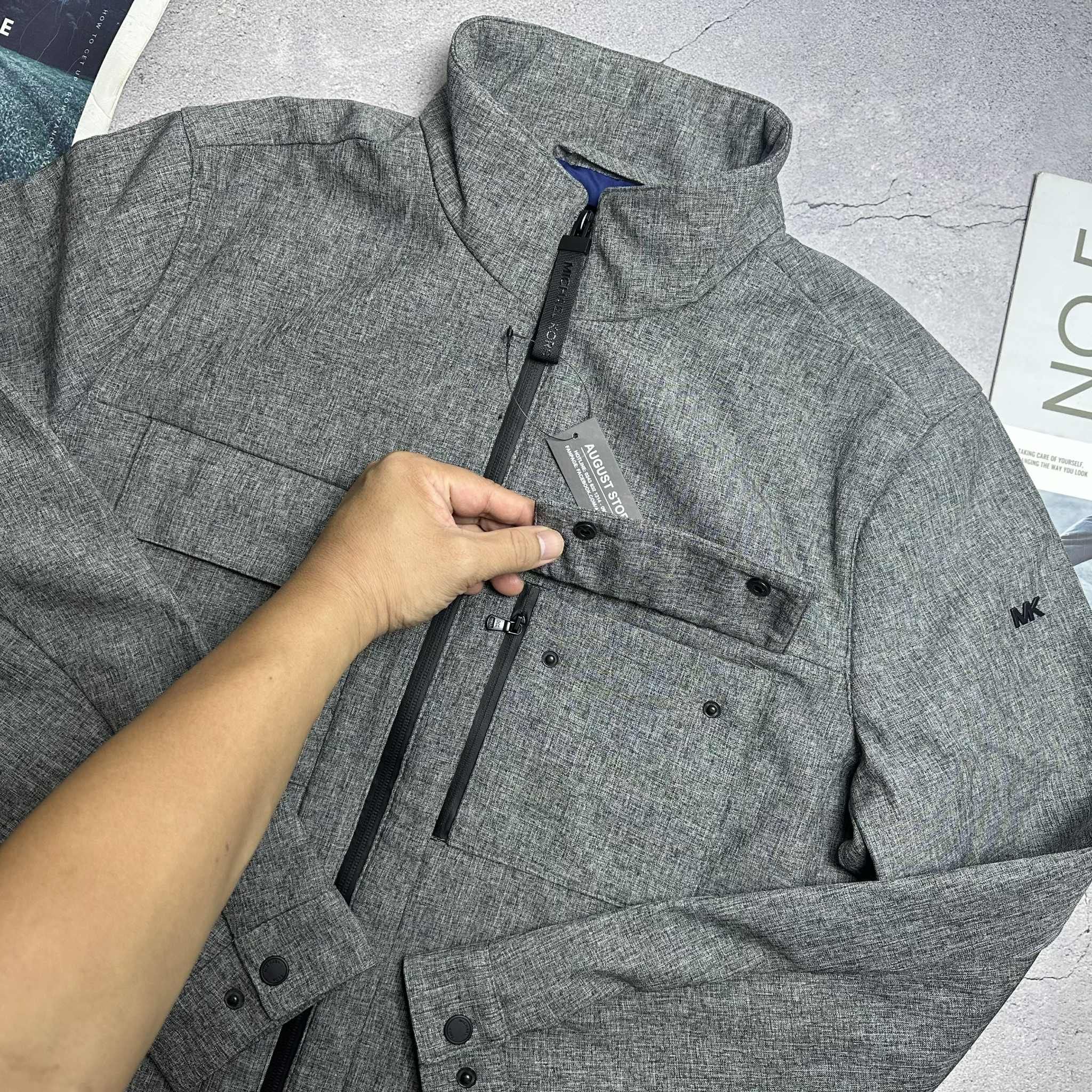 AK TÚI NGỰC M.KORS KHÓA ZIP VẢI CHỐNG NƯỚC 8016