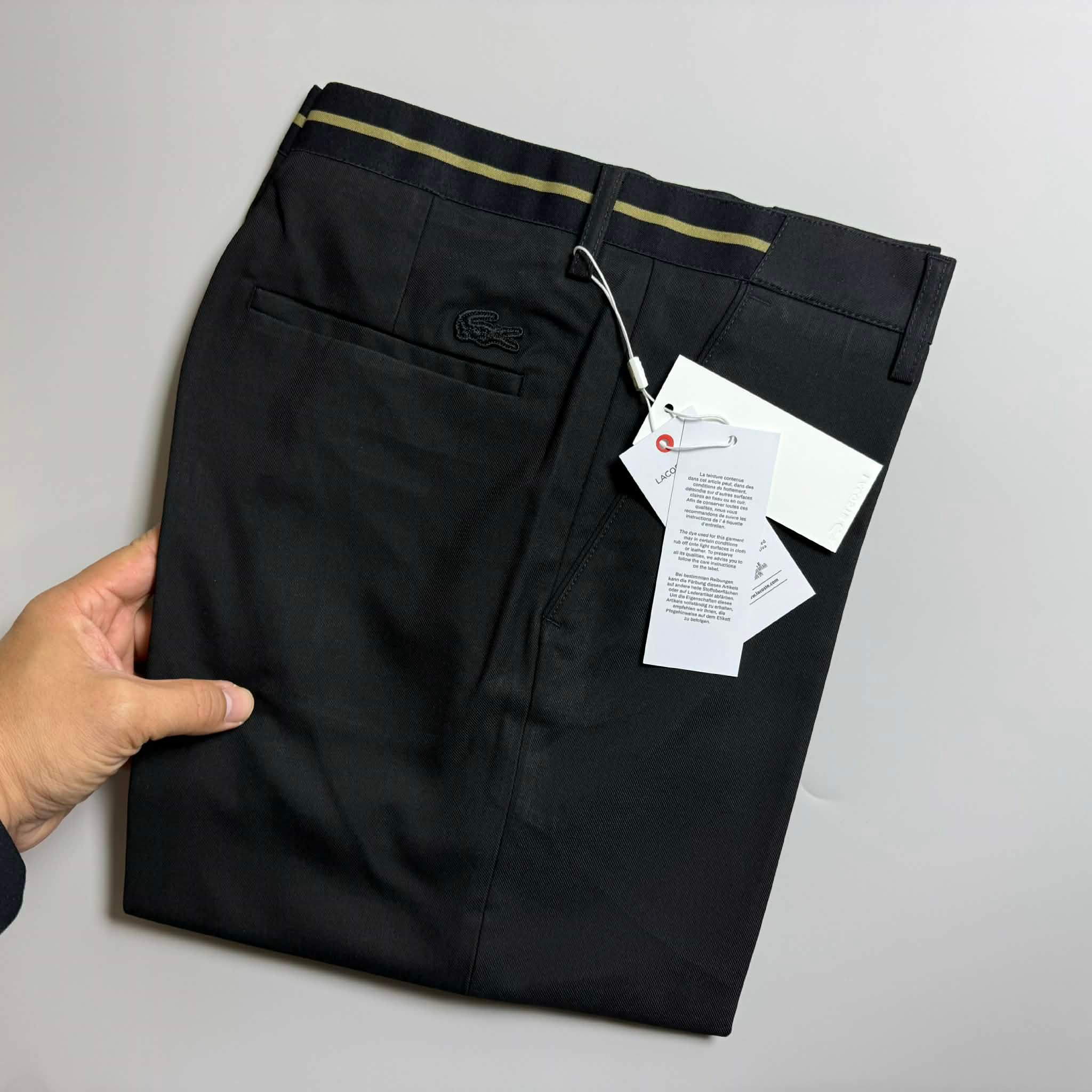 QUẦN VẢI LA.COSTE CẠP KẺ VÀNG SLIM 6811