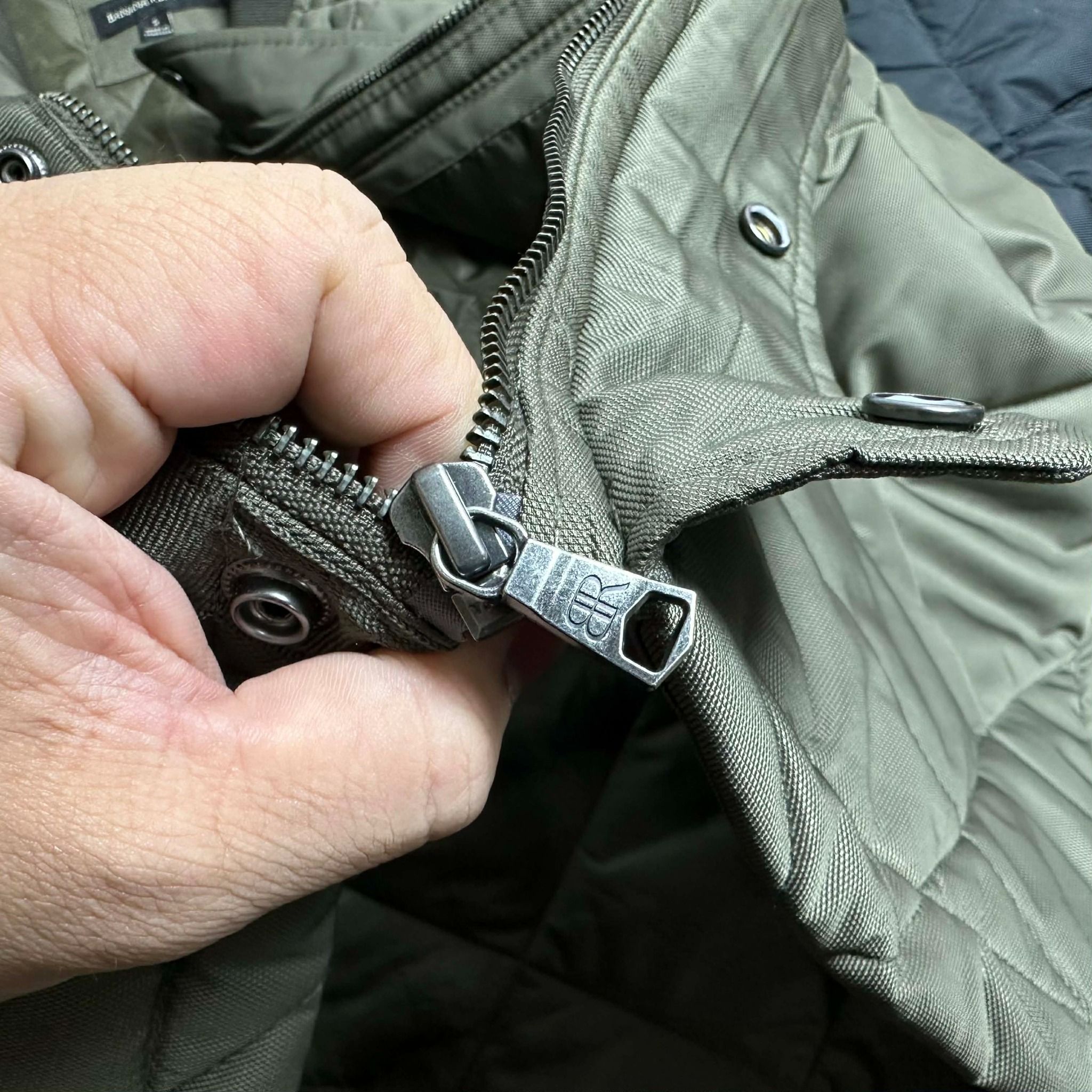 AK BOMBER TRẦN TRÁM BANA.NA REPUB.LIC 9640