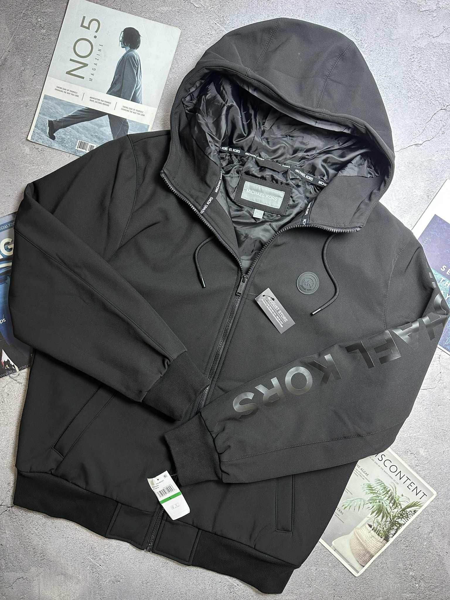 AK MŨ MICHAEL.KORS TAY IN CHỮ 8018