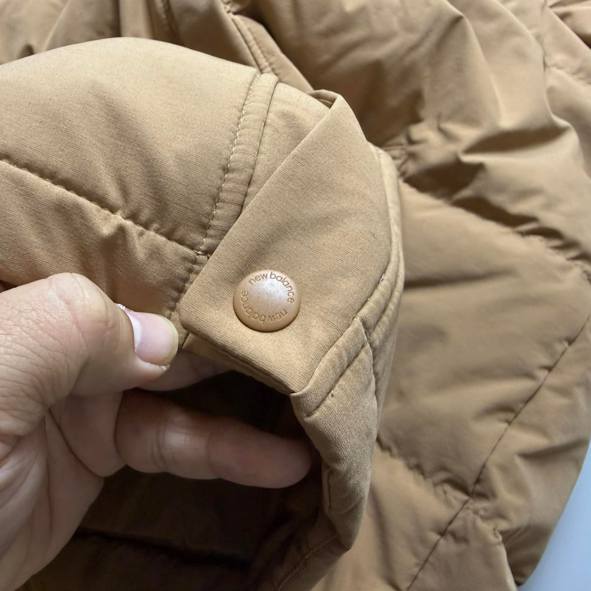 AK LÔNG VŨ CỔ BẺ NEW.BALANCE 6940