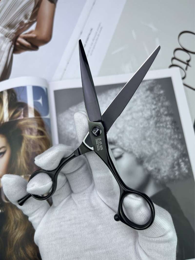  TOMIDA - Kéo cắt tóc mã Z01 