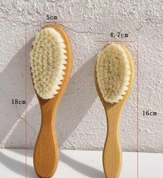  Chổi phủi cán gỗ - lông trắng 