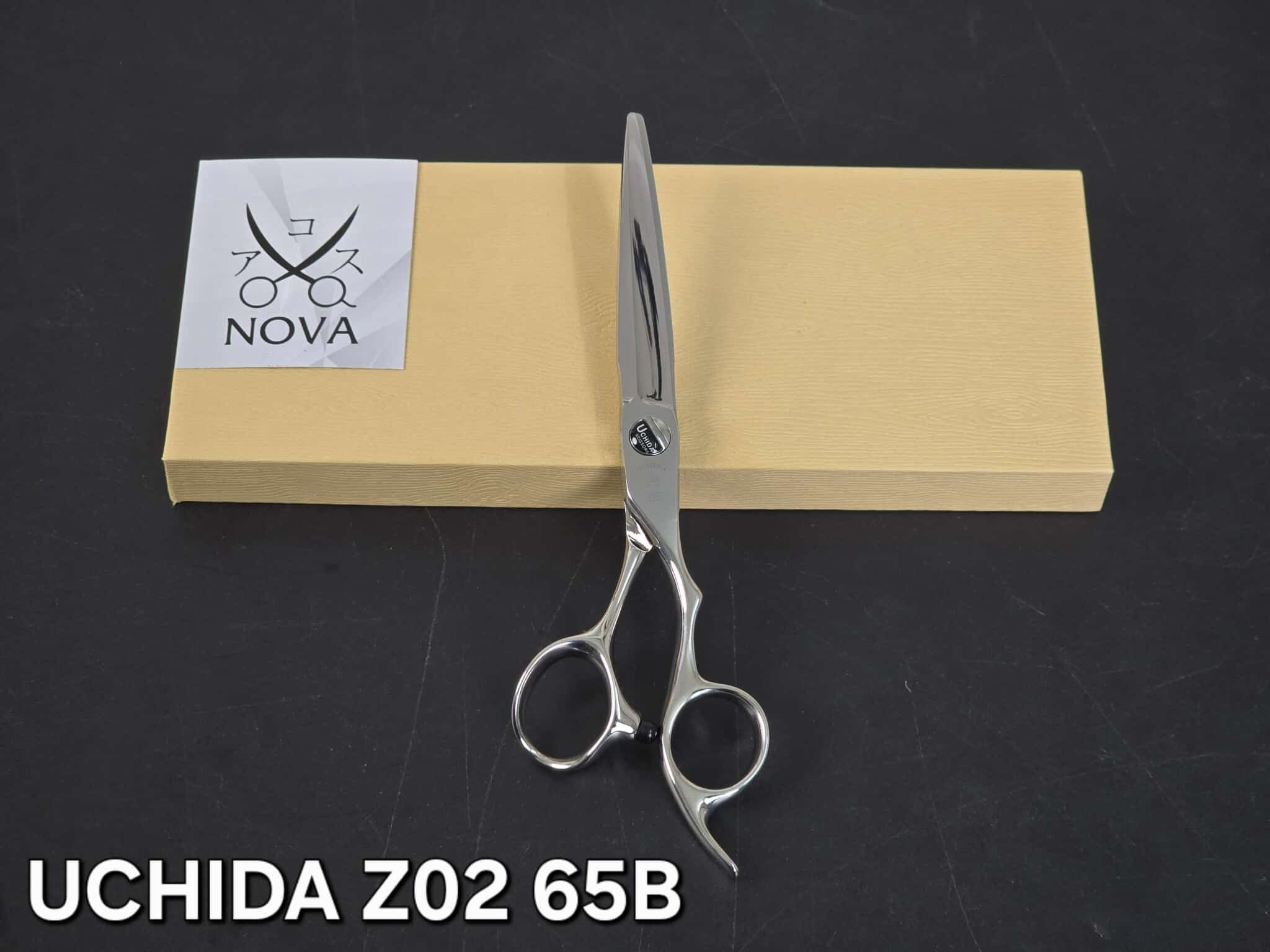  Uchida - Kéo cắt tóc mã Z02 