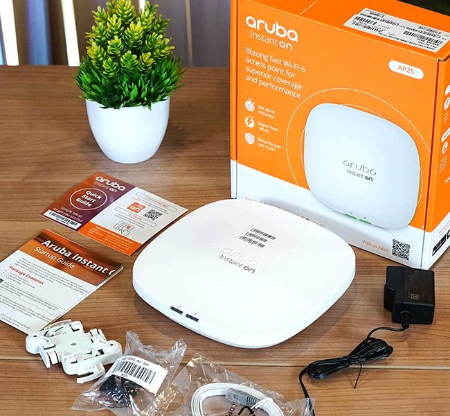 Thiết Bị Thu Phát Sóng Wifi Aruba Instant On AP 25 RW