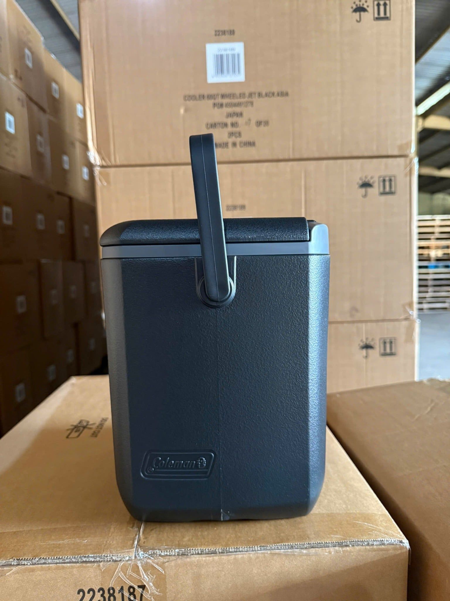  Thùng Coleman giữ lạnh 2238187 - 8.3L - Đen  (1388) 