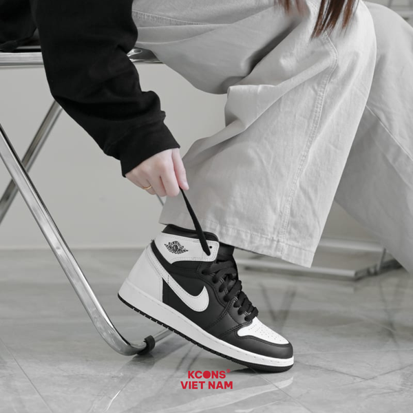 Giày Nike Air Jordan 1 Retro High OG FD1437-010