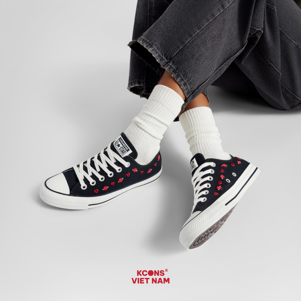 Deal Cuối – Chốt Nhanh! Giày Converse Chuck Taylor All Star Valentine's Day Black/ Red/ Egret A13651C ROSES