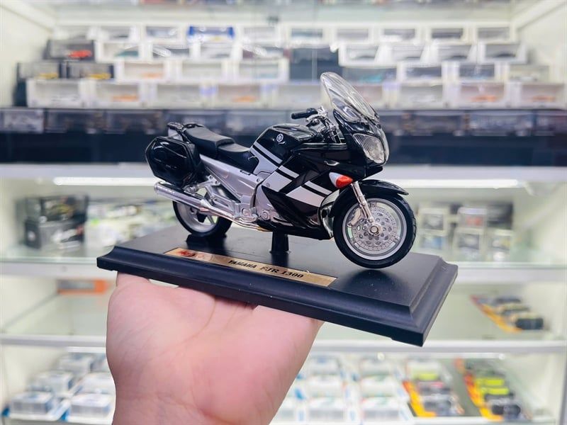  Mô hình xe mô tô Yamaha FJR 1300 black tỉ lệ 1:18 Maisto MT18032 