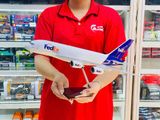  Mô hình máy bay vận chuyển Fedex Airbus A380 có bánh xe kích thước 47cm no led MB47102 