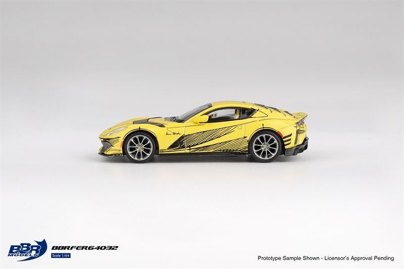  Mô hình xe Ferrari 812 Competizione Tailor Made tỉ lệ 1:64 BBR BBRFER64032 