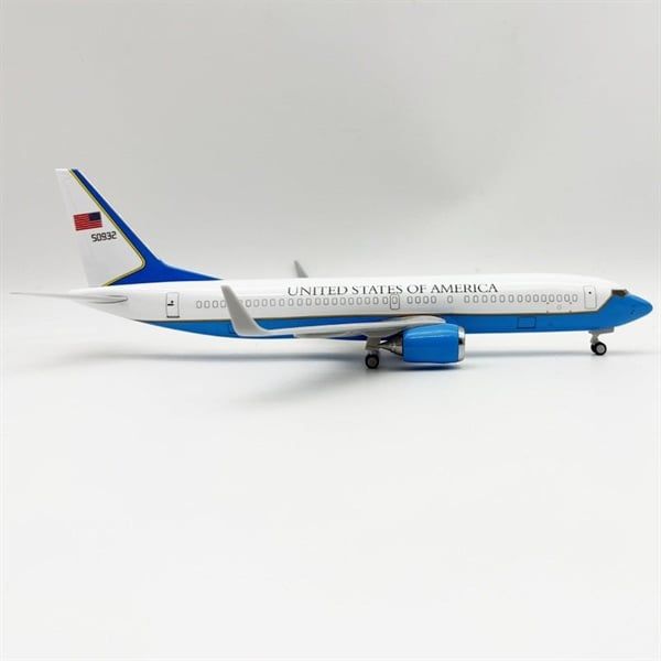  Mô hình máy bay Air Force One Boeing B737 30cm MB30035 