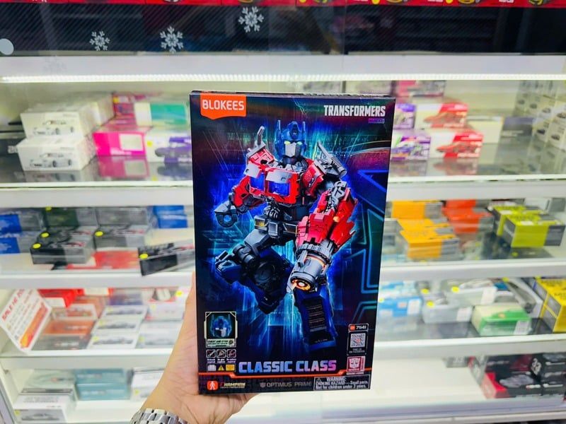  Mô hình Blokees Transformers (Model Kit) - Classic Class(CC) 01 - Optimus Prime (Luminous Eyes) 71141 