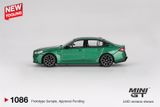  Mô hình xe BMW M5 (G90) Isle of Man Green Metallic tỉ lệ 1:64 MiniGT MGT01086 