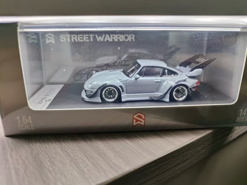  Mô hình xe Porsche Rauth Welt RWB 993 Grey tỉ lệ 1:64 Street Warrior OT64767 