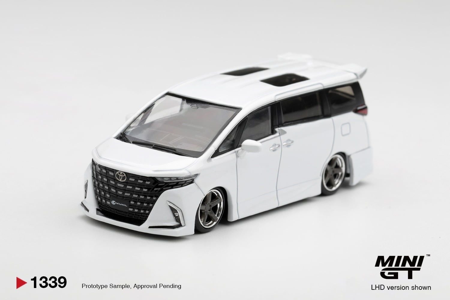  Mô hình xe Toyota Alphard 40 KUHL White tỉ lệ 1:64 MiniGT bản box MGT01339 