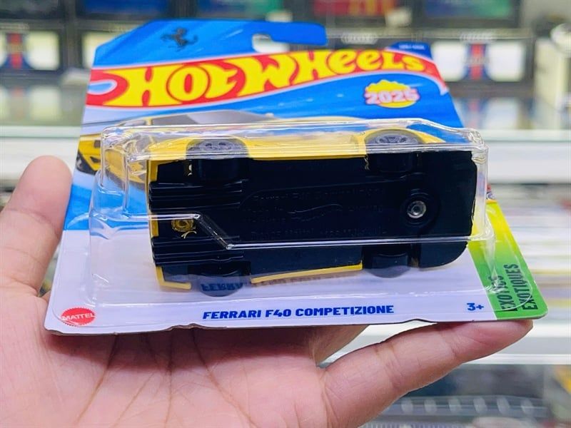  Mô hình xe Ferrari F40 Competizione Yellow Hotwheels kim loại có bản quyền chính hãng tỉ lệ 1:64 C4982-FE 