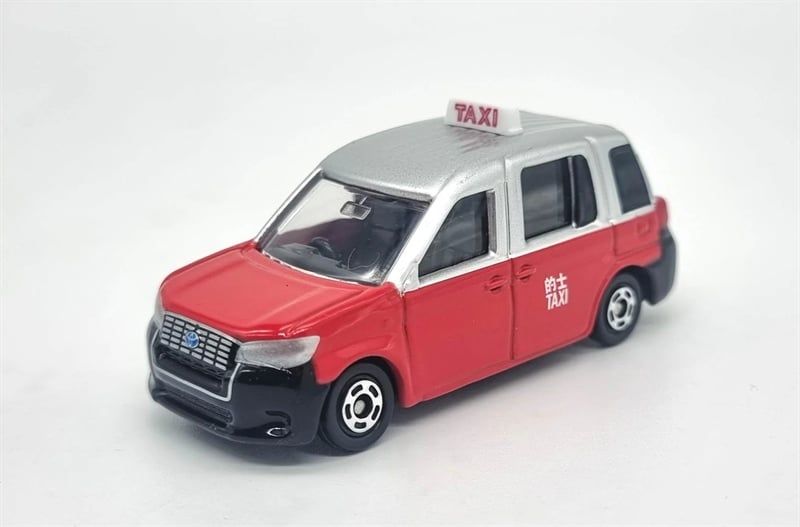  Mô hình xe Tomica Asia Hong Kong Taxi tỉ lệ 1:64 Tomica 