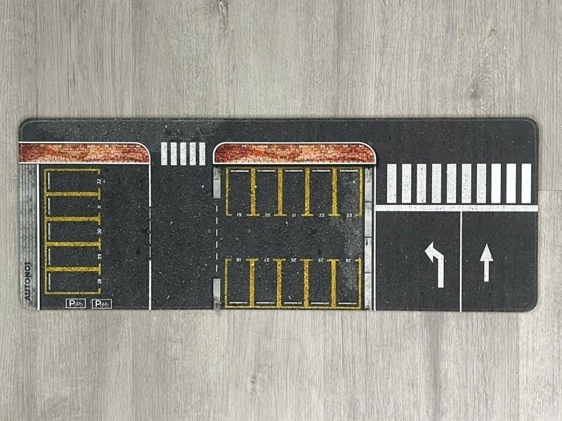  Diorama mô phỏng mặt đường - bãi đỗ xe - pit race in PP cán mờ chống nước bụi bẩn kích cỡ 80x30cm tỉ lệ 1:64 Autono1 DR603 