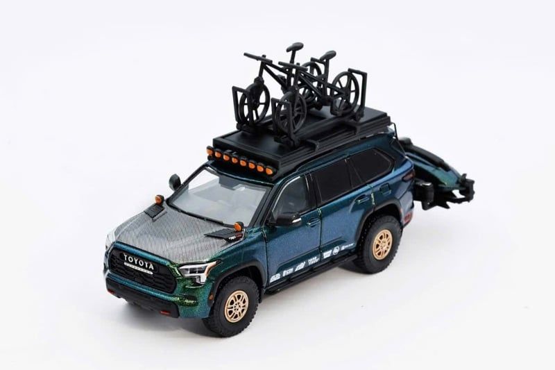  Mô hình xe Toyota Sequoia XK80 TRD Pro Magic Green Color( tỉ lệ 1:64 GCD model KS-068-441 