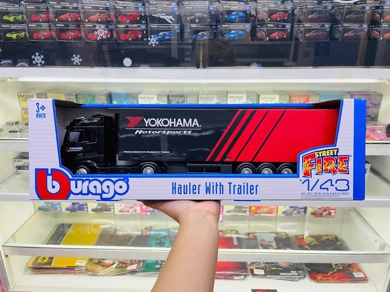  Mô hình xe ACTROS GIGASPACE Yokohama tỉ lệ 1:43 Bburago 18-31480 