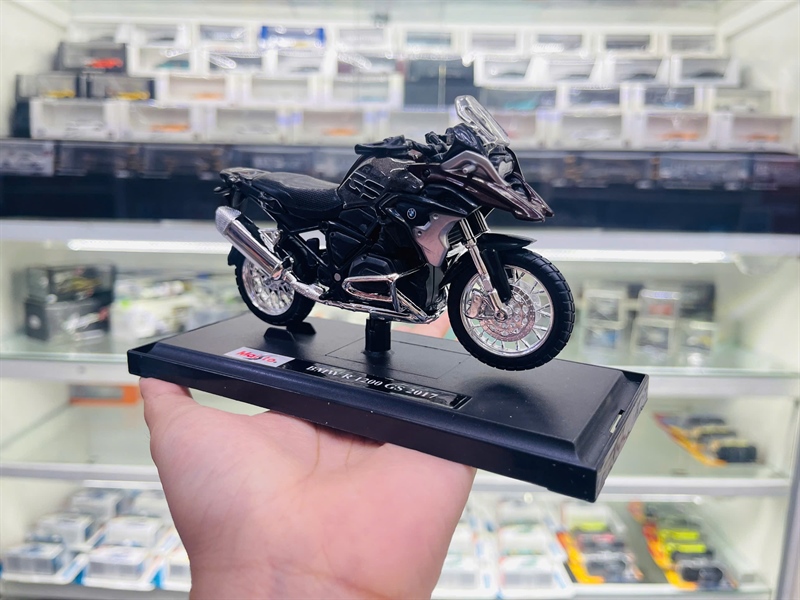  Mô hình xe mô tô BMW 1200 GS black tỉ lệ 1:18 Maisto MT18041 