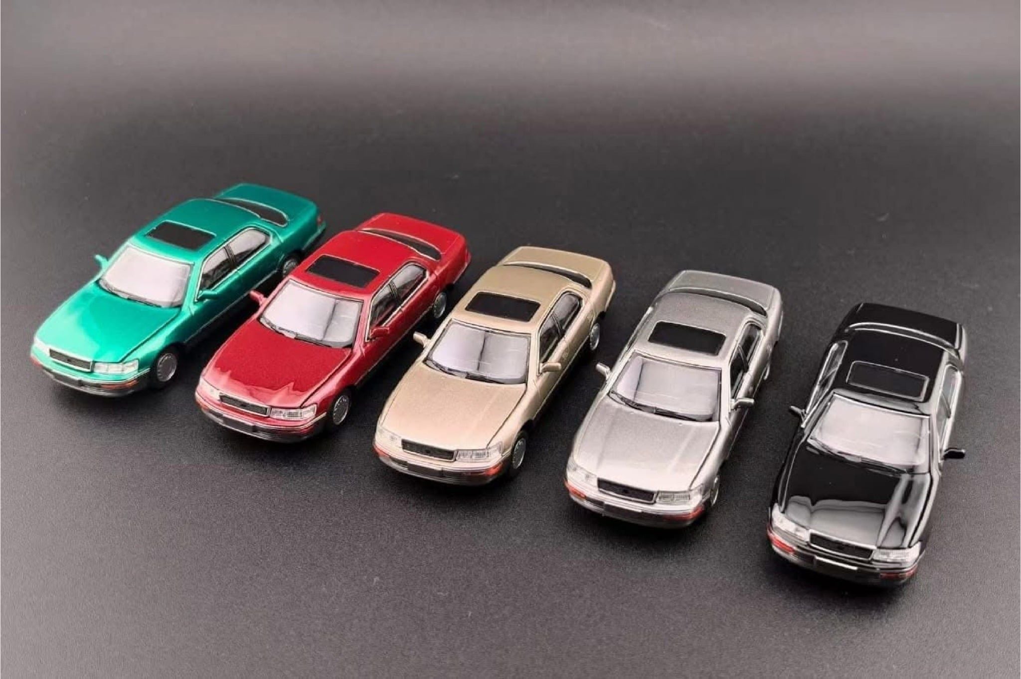  Mô hình xe Lexus LS400 XF10 (UCF10) tỉ lệ 1:64 Fine Works64 OT64809 