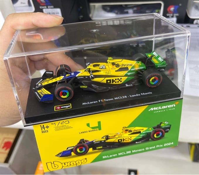  Mô hình xe F1 McLaren MCL38 Monaco Grand Prix 2024 hộp mica tỉ lệ 1:43 Bburago 18-38215 