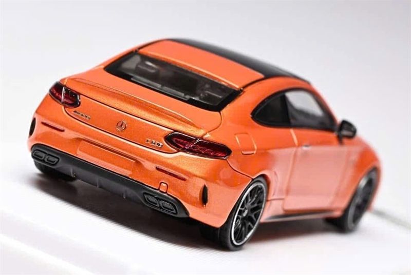  Mô hình xe ô tô Mercedes Benz C63 S AMG Coupe (W205) tỉ lệ 1:64 Howie Model HM OT64626 
