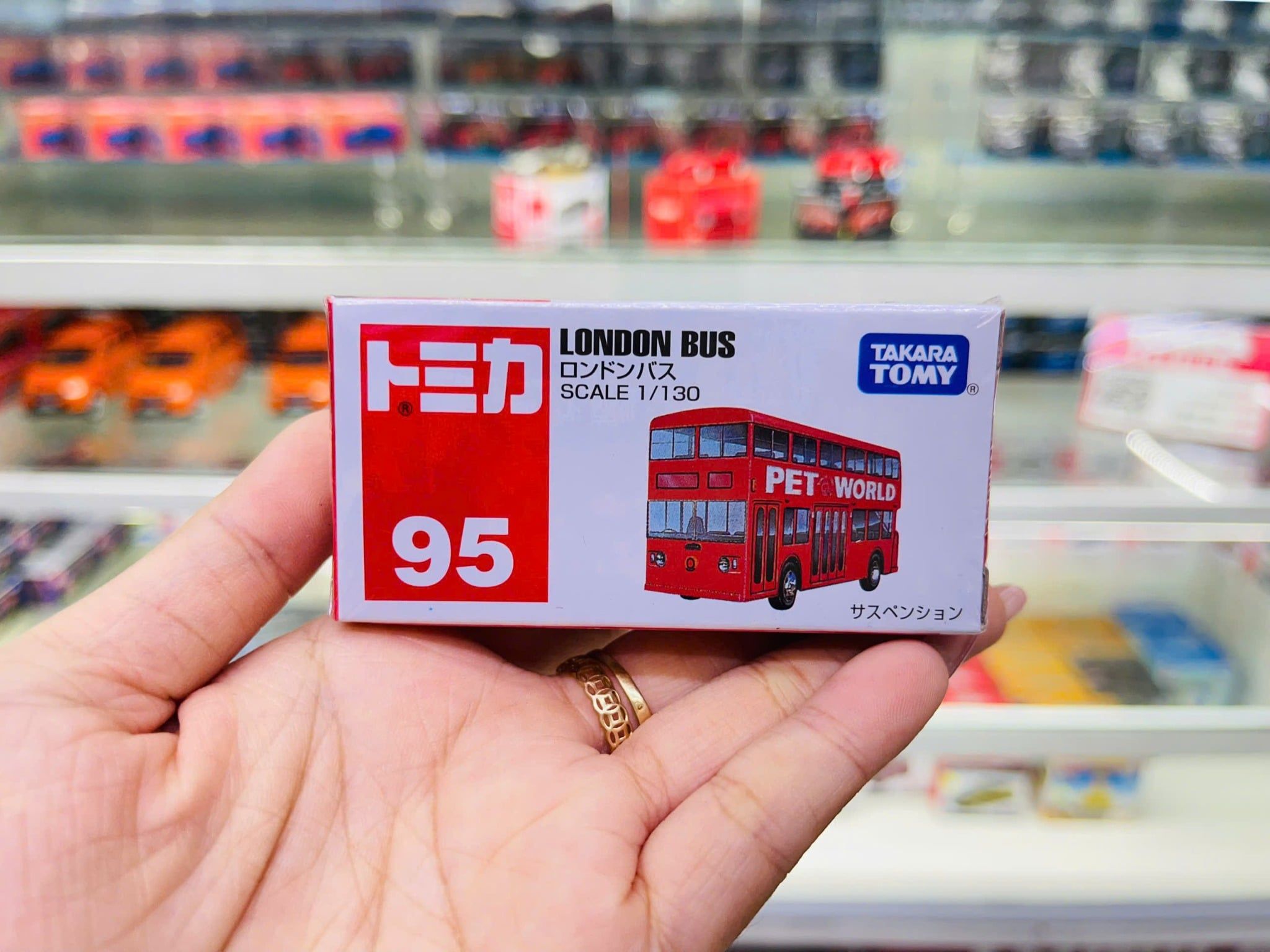  Mô hình xe London Bus No.95 tỉ lệ 1:30 Tomica 562597 