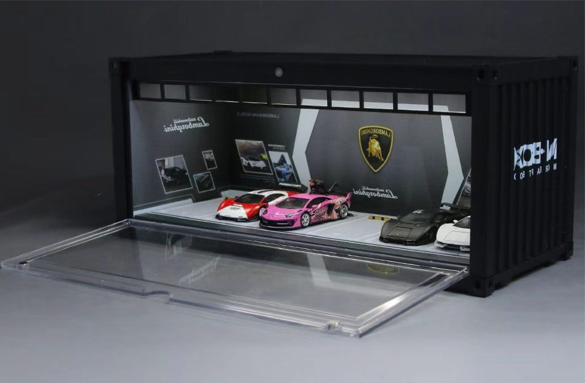  Hộp trưng bày container mô phỏng garage Lamborghini 30cm × 12.5cm × 13cm tỉ lệ 1:64 MoreArt MB400313 
