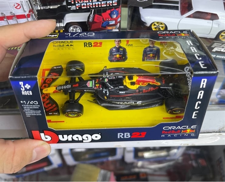  Mô hình xe đua Oracle Red Bull RB21 Formula F1 tỉ lệ 1:43 Bburago 18-38233 