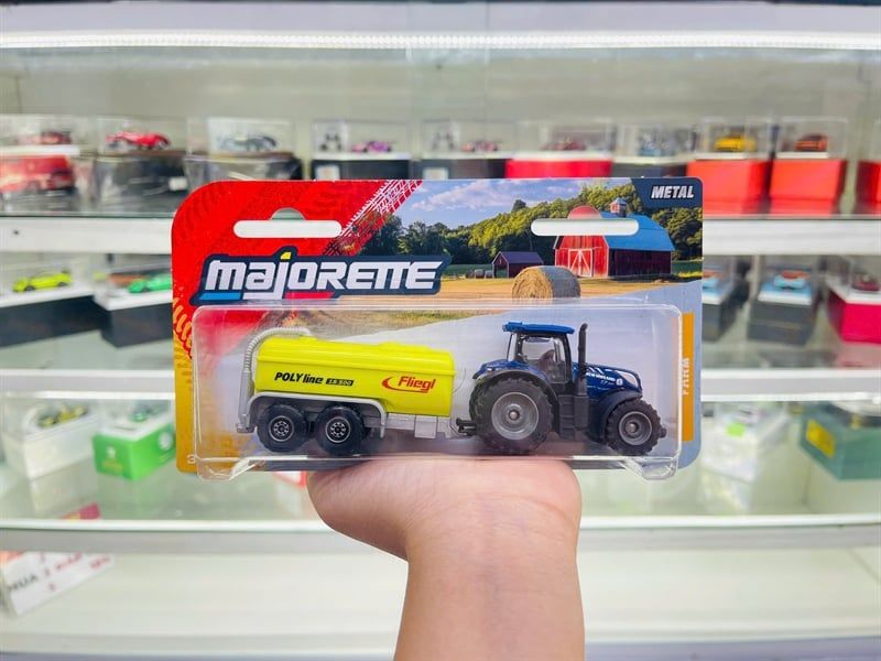  Mô hình xe Farm Trailer Poly Fliegl chở nước tỉ lệ 1:64 Majorette 8503002000 