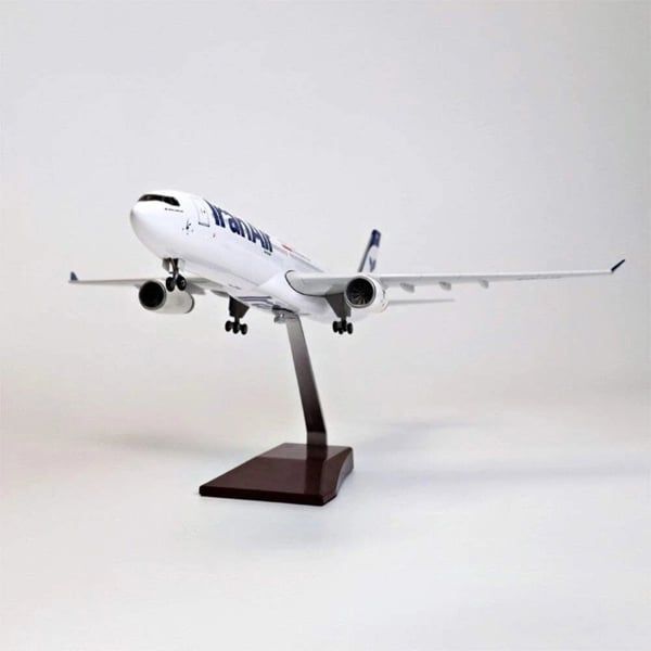  Mô hình máy bay Iran Air A330 có bánh xe kích thước 47cm no led MB47113 