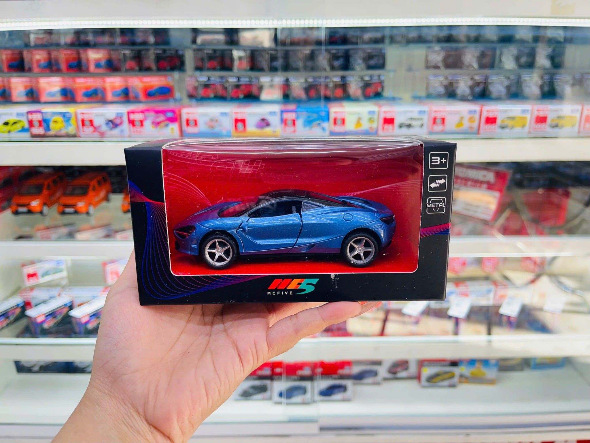  Mô hình xe bằng kim loại có trớn tỉ lệ 1:36 OT36001 