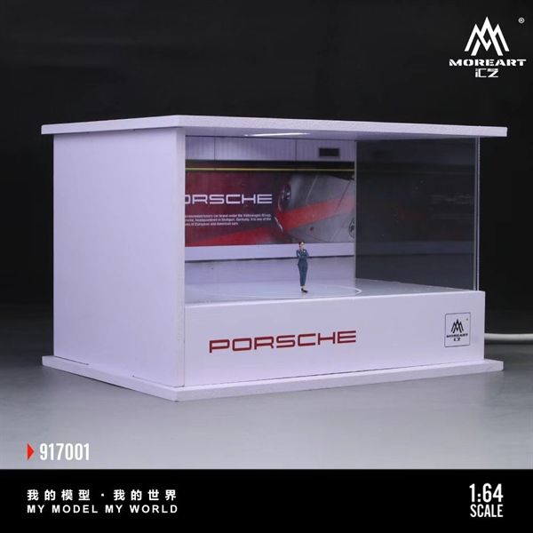  Hộp trưng bày mô phỏng showroom Porsche có bàn xoay - đèn kèm nhân vật kích thước 20 cm x 15 cm x 13 cm tỉ lệ 1:64 MoreArt MO917001 