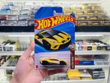  Mô hình xe Lamborghini Huracan Sterrato Hotwheels kim loại có bản quyền chính hãng tỉ lệ 1:64 C4982-LAM 