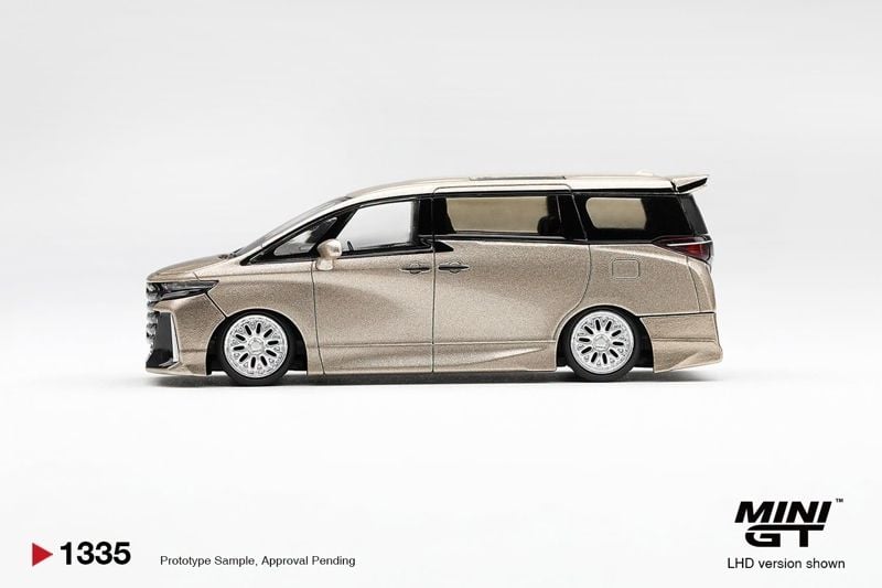  Mô hình xe Toyota Vellfire 40 KUHL Gold Metallic tỉ lệ 1:64 MGT01335-CH 