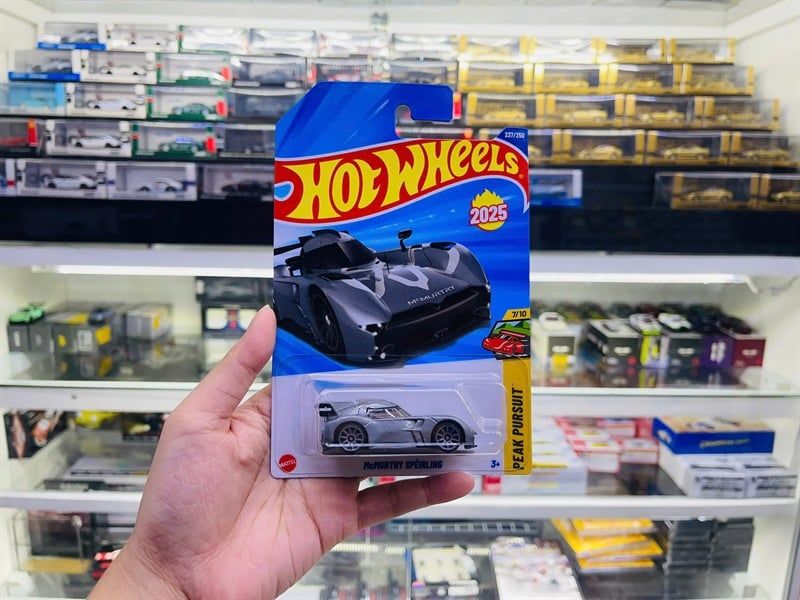 Mô hình xe McMurtry Speirling Grey Hotwheels kim loại có bản quyền chính hãng tỉ lệ 1:64 C4982-MU 