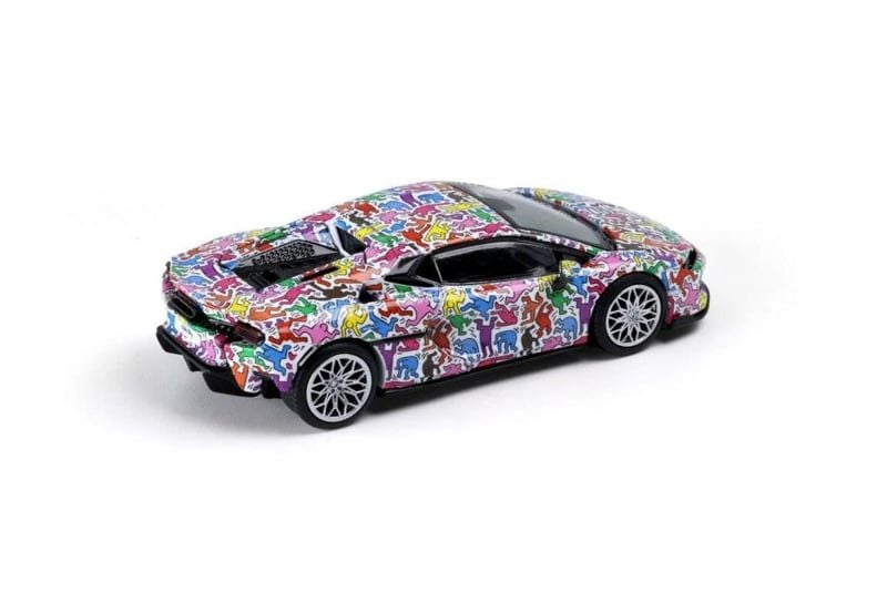  Mô hình xe Lamborghini Temerario x Keith Haring limited 2999 pcs tỉ lệ 1:64 Trends Hobby 241082G 