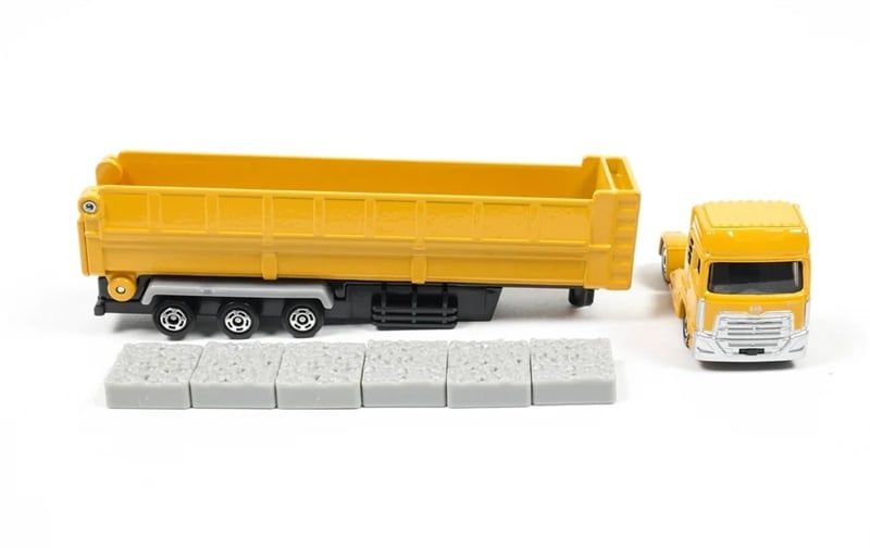  Mô hình xe UD Trucks Quon Trailer Dump tỉ lệ 1:64 Tomica 175667 