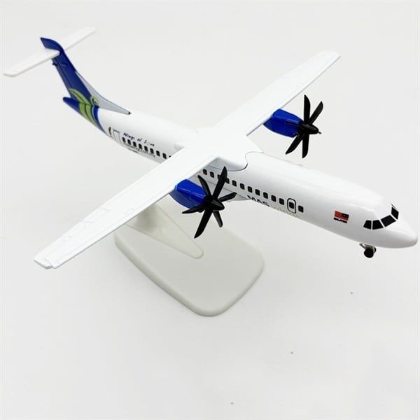  Mô hình máy bay cánh quạt East Malaysia Airlines MAS ATR-72 20cm MB20152 