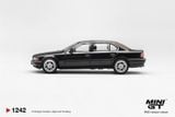  Mô hình xe BMW 750IL Black Sapphire bản card tỉ lệ 1:64 MiniGT MGT01242 - HAVE CHASE 