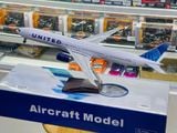  Mô hình máy bay United Boeing B777 có bánh xe kích thước 47cm no led MB47111 