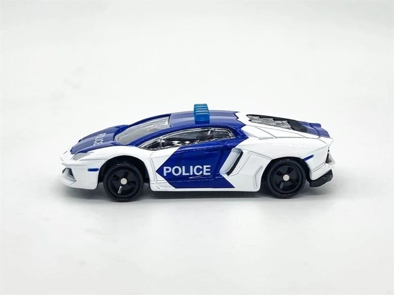  Mô hình xe Tomica Asia 120 No.92 Lamborghini Aventador LP 700-4 Police Car tỉ lệ 1:68 Tomica 993698 