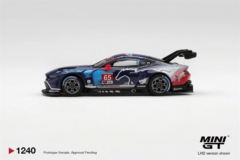  Mô hình xe Ford Mustang GT3 #65 Ford Multimatic Motorsports 2025 IMSA Daytona 24 Hrs Winner tỉ lệ 1:64 MiniGT MGT01240 