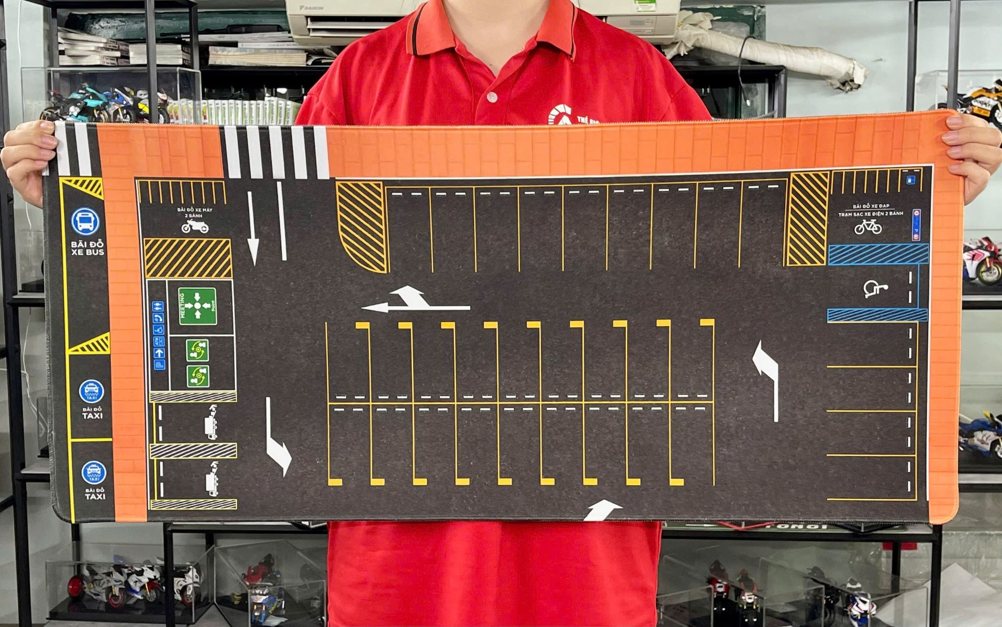  Phụ kiện thảm sa bàn chống trượt mô phỏng diorama bãi đỗ xe có nền gạch kích thước 90x40 cho mô hình xe 1:64 Autono1 PT026 