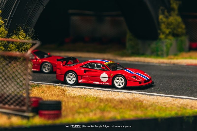  Mô hình xe Ferrari F40 LM Red tỉ lệ 1:64 Tarmac Works T64-075-RE2 